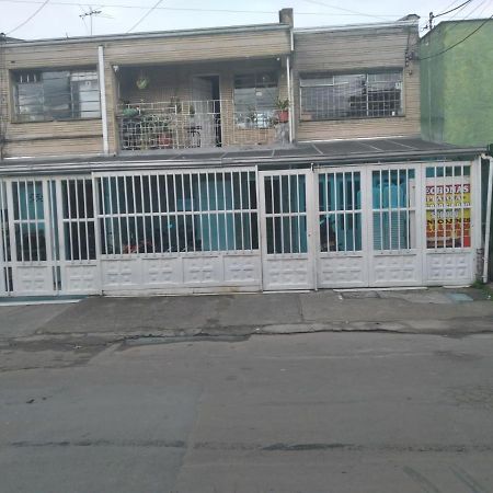 Habitacion Con Bano Privado Cerca Al Aeropuerto Bogota Ngoại thất bức ảnh